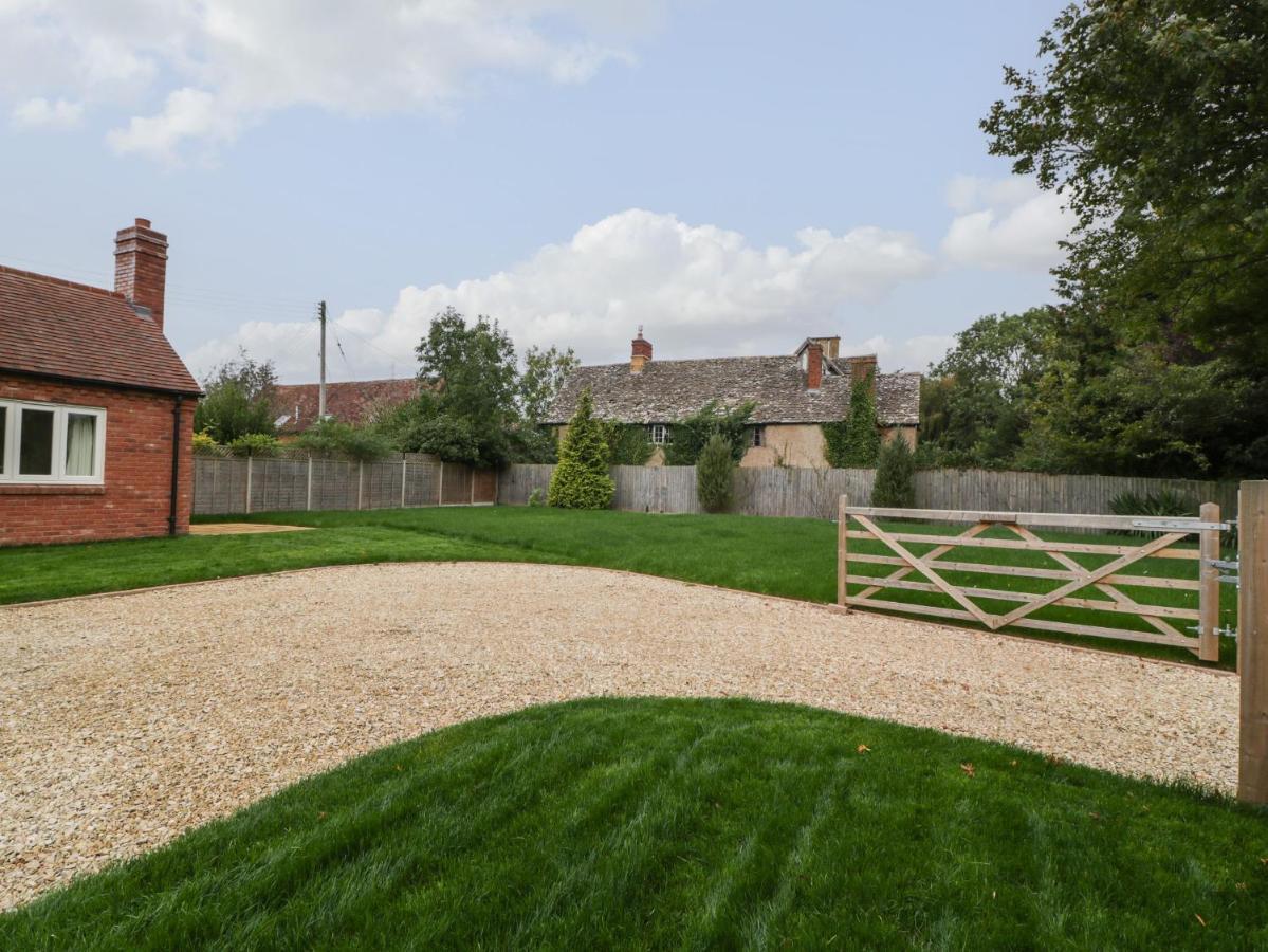 Oakdene Villa Stratford-upon-Avon Exterior foto