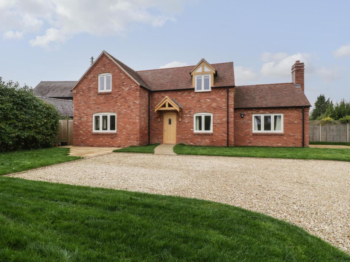 Oakdene Villa Stratford-upon-Avon Exterior foto